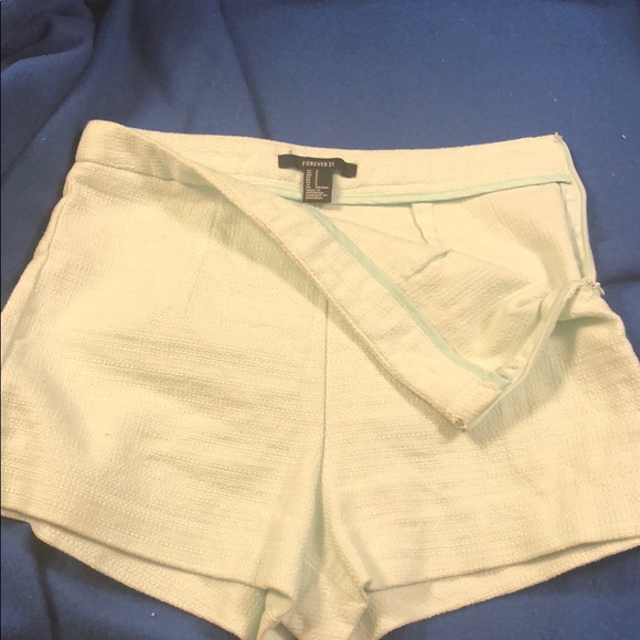 Short - Picture 2 of 3